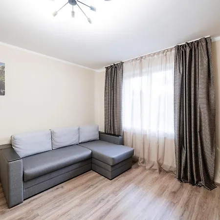 центр міста! затишні квартири в новобудові! Aparthotel