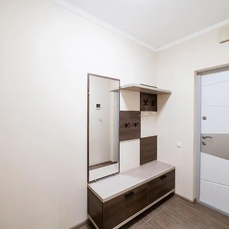 центр міста! затишні квартири в новобудові! Aparthotel