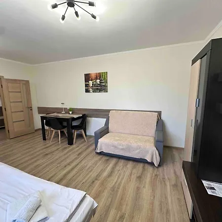 центр міста! затишні квартири в новобудові! Aparthotel *